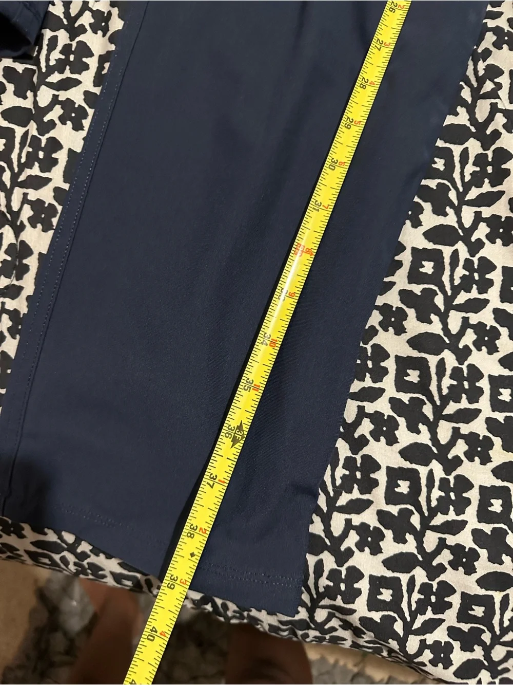 Lululemon ABC Slim Fit Warpstreme Pants Mens Sz 34 Navy Blue Chino Preppy